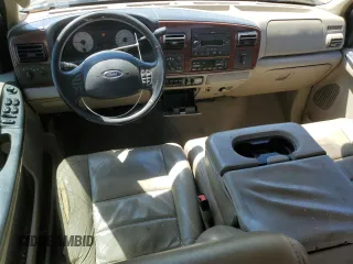 2006 Ford F-350 XL с VIN 1FTWW33PX6EB60028, выставлен на аукционе Copart как лот 53904025 с пробегом 245 305 миль миль и Списание • Salvage title. История ставок и продаж доступна на DreamBid. Изображение 8.
