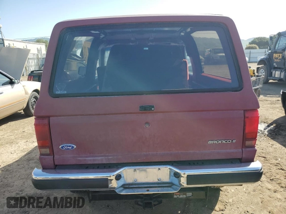 1989 Ford Bronco с VIN 1FMCU14T6KUA53031, выставлен на аукционе Copart как лот 52022285 с пробегом 18 686 миль миль и Чистый • Clean title. История ставок и продаж доступна на DreamBid. Изображение 6.