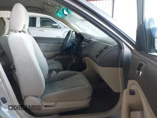 2005 Honda Civic LX with VIN 2HGES16565H530065, listed as a IAAI auction lot 41055832 with 244,239 mi miles and . Bid and sale history available at DreamBid. Image 5.