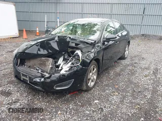 2013 Volvo S60 T5 Premier z VIN YV1612FS5D1218392, wystawiony jako IAAI lot #42283632 z przebiegiem 156 996 mil mil oraz . Historia ofert i sprzedaży dostępna na DreamBid. Obrazek 2.