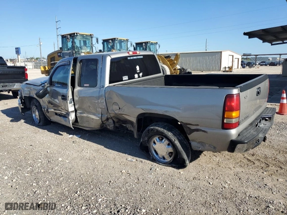 2003 GMC Sierra 1500 SLT with VIN 2GTEC19TX31280616, listed as a Copart auction lot 73407694 with 181,333 mi miles and Salvage Title. Bid and sale history available at carsss.com. Image 2.