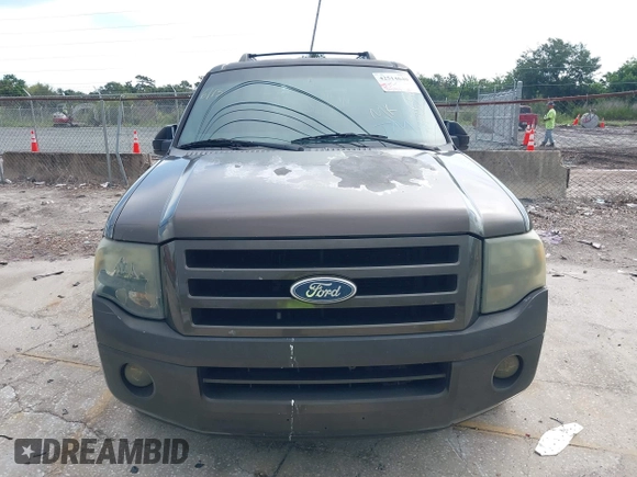 2008 Ford Expedition Limited with VIN 1FMFU19528LA49550, listed as a IAAI auction lot 42514640 with 203,936 mi miles and . Bid and sale history available at DreamBid. Image 6.