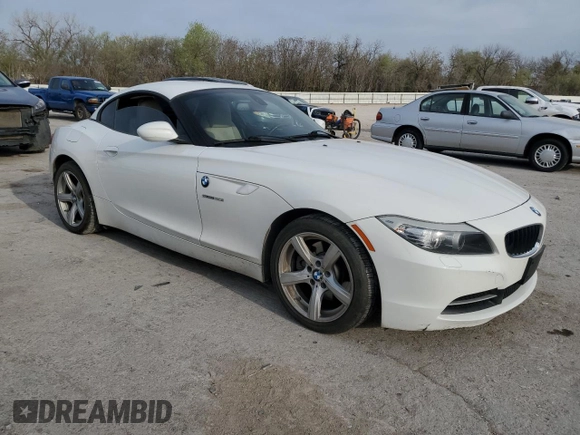 2011 BMW Z4 sDrive30i с VIN WBALM5C57BE379684, выставлен на аукционе Copart как лот 51287295 с пробегом 79 668 миль миль и Списание • Salvage title. История ставок и продаж доступна на DreamBid. Изображение 4.