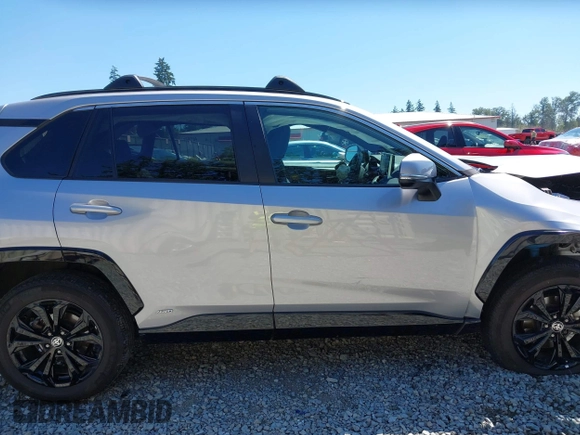 2022 Toyota RAV4 Hybrid SE with VIN 4T3T6RFV7NU100943, listed as a IAAI auction lot 42621376 with 22,543 mi miles and . Bid and sale history available at DreamBid. Image 14.