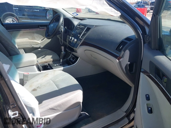 2012 Hyundai Veracruz Limited with VIN KM8NU4CC3CU204405, listed as a IAAI auction lot 41746201 with 171,303 mi miles and . Bid and sale history available at DreamBid. Image 5.