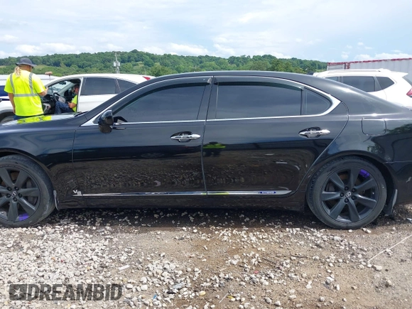 2008 Lexus LS 600h L with VIN JTHDU46FX85001632, listed as a IAAI auction lot 42595828 with 232,973 mi miles and . Bid and sale history available at DreamBid. Image 14.