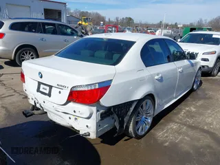 2008 BMW 5 Series 550i with VIN WBANW53588CT54008, listed as a IAAI auction lot 41586487 with 81,351 mi miles. Bid and sale history available at carsss.com. Image 4.