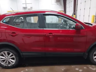 2017 Nissan Rogue SL z VIN JN1BJ1CR3HW135572, wystawiony jako IAAI lot #42200373 z przebiegiem 58 314 mil mil oraz . Historia ofert i sprzedaży dostępna na DreamBid. Obrazek 14.