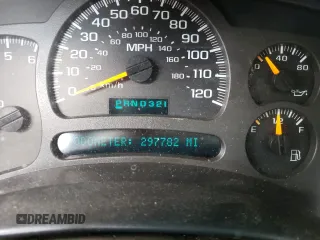 2003 Chevrolet Suburban Z71 with VIN 3GNFK16Z33G268595, listed as a Copart auction lot 66014724 with 297,782 mi miles and Salvage Title. Bid and sale history available at carsss.com. Image 9.