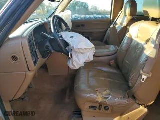 2000 Chevrolet Silverado 1500 LS with VIN 2GCEK19T2Y1267479, listed as a Copart auction lot 86882584 with 242,032 mi miles and Salvage Title. Bid and sale history available at carsss.com. Image 7.