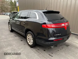2016 Lincoln MKT with VIN 2LMHJ5NK0GBL00069, listed as a Copart auction lot 55393865 with 115,725 mi miles and Clean Title. Bid and sale history available at DreamBid. Image 3.
