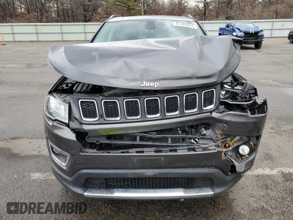 2018 Jeep Compass Limited with VIN 3C4NJDCBXJT470838, listed as a Copart auction lot 82395074 with 59,624 mi miles and Non Repairable. Bid and sale history available at DreamBid. Image 5.