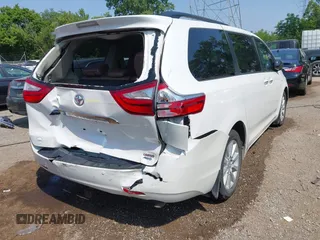 2017 Toyota Sienna XLE z VIN 5TDDZ3DC5HS150577, wystawiony jako IAAI lot #42431875 z przebiegiem 108 275 mil mil oraz . Historia ofert i sprzedaży dostępna na DreamBid. Obrazek 4.