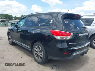 2014 Nissan Pathfinder Platinum with VIN 5N1AR2MN1EC640330, listed as a IAAI auction lot 42627110 with 131,536 mi miles and . Bid and sale history available at DreamBid. Image 3.