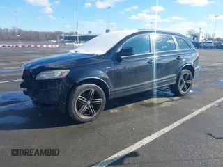 2014 Audi Q7 3.0T S line Prestige with VIN WA1DGAFE5ED015805, listed as a IAAI auction lot 41547198 with 135,309 mi miles. Bid and sale history available at carsss.com. Image 2.