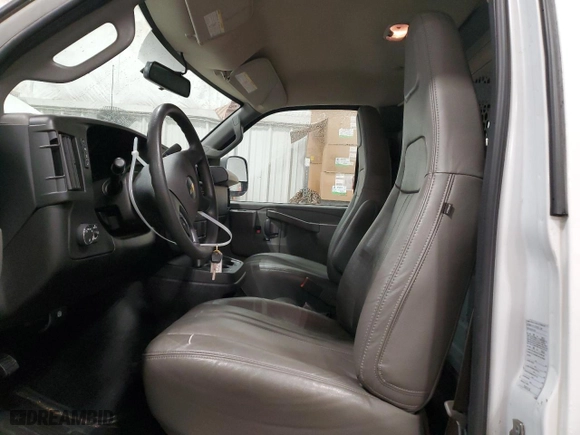 2022 Chevrolet Express Cargo Van with VIN 1GCWGAFP3N1263830, listed as a Copart auction lot 89317355 with 135,001 mi miles and Clean Title. Bid and sale history available at carsss.com. Image 7.