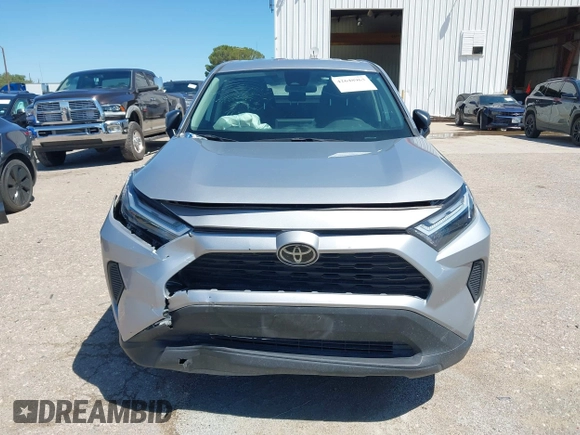 2024 Toyota RAV4 LE with VIN 2T3F1RFV5RC427974, listed as a IAAI auction lot 42648963 with 39,813 mi miles and . Bid and sale history available at DreamBid. Image 12.