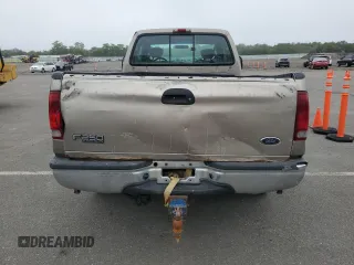 2004 Ford F-250 XL with VIN 1FTNX21L34EA81171, listed as a Copart auction lot 61242825 with 308,532 mi miles and Clean title. Bid and sale history available at DreamBid. Image 6.