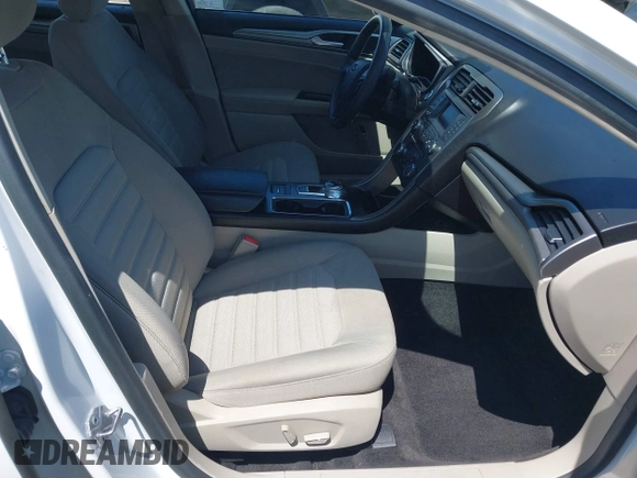 2018 Ford Fusion SE z VIN 3FA6P0LU2JR261268, wystawiony jako IAAI lot #42301578 z przebiegiem 63 357 mil mil oraz . Historia ofert i sprzedaży dostępna na DreamBid. Obrazek 5.