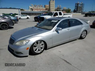 2010 Mercedes-Benz S 400 with VIN WDDNG9FB4AA290503, listed as a Copart auction lot 68741204 with 75,223 mi miles and Salvage Title. Bid and sale history available at carsss.com. Image 1.