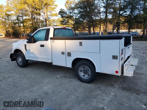2021 Ford F-350 XL with VIN 1FTRF3A62MEC39018, listed as a Copart auction lot 80884973 with 45,966 mi miles and Non repairable. Bid and sale history available at DreamBid. Image 2.