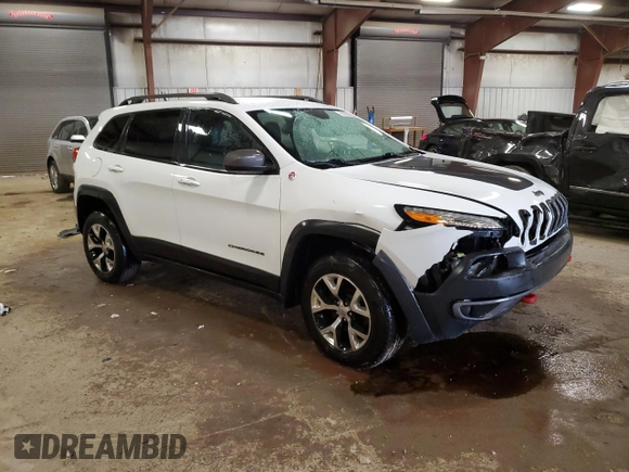 2015 Jeep Cherokee Trailhawk with VIN 1C4PJMBS6FW572245, listed as a Copart auction lot 51992855 with 150,719 mi miles and Clean title. Bid and sale history available at DreamBid. Image 4.