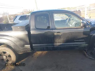 2008 Toyota Tacoma with VIN 5TEUU42N38Z469990, listed as a IAAI auction lot 41819343 with 230,056 mi miles and . Bid and sale history available at carsss.com. Image 13.