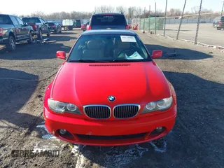 2006 BMW 3 Series 325Ci with VIN WBABW33486PX86165, listed as a IAAI auction lot 41719500 with 81,789 mi miles. Bid and sale history available at carsss.com. Image 12.