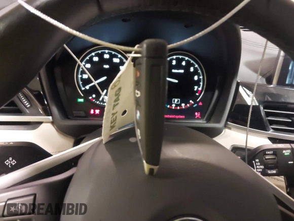 2022 BMW X1 xDrive28i с VIN WBXJG9C0XN5V02558, выставлен на аукционе IAAI как лот 41522148 с пробегом 41 801 миль миль и . История ставок и продаж доступна на DreamBid. Изображение 11.