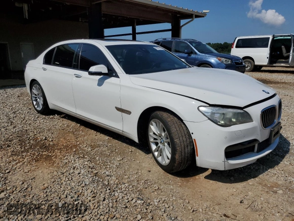 2013 BMW 7 Series 750Li with VIN WBAYE8C56DD132217, listed as a Copart auction lot 61976145 with 146,860 mi miles and Salvage title. Bid and sale history available at DreamBid. Image 4.