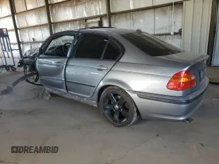 2004 BMW 3 Series 325i with VIN WBAET37404NJ82764, listed as a Copart auction lot 44070545 with 0 mi miles and Salvage Title. Bid and sale history available at carsss.com. Image 2.
