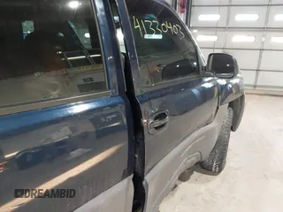 2004 Chevrolet Avalanche Z66 with VIN 3GNEC12T14G257462, listed as a IAAI auction lot 41330403 with 171,295 mi miles and . Bid and sale history available at DreamBid. Image 17.