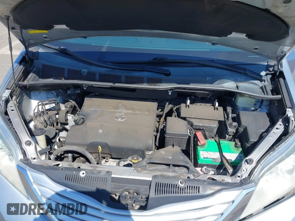 2016 Toyota Sienna LE AAS with VIN 5TDKK3DC6GS693284, listed as a IAAI auction lot 41902616 with 191,709 mi miles. Bid and sale history available at carsss.com. Image 10.