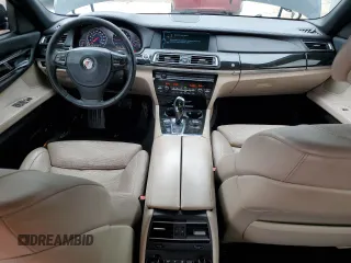 2012 BMW 7 Series 750Li z VIN WBAKB8C54CC448069, wystawiony jako Copart lot #59104045 z przebiegiem 129 883 mil mil oraz Szkoda całkowita • Salvage title. Historia ofert i sprzedaży dostępna na DreamBid. Obrazek 8.
