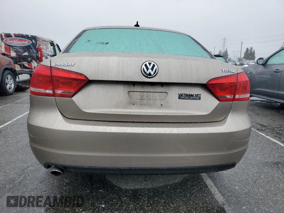 2015 Volkswagen Passat SE z VIN 1VWBV7A38FC066778, wystawiony jako Copart lot #50843015 z przebiegiem 100 790 mil mil oraz Szkoda całkowita • Salvage title. Historia ofert i sprzedaży dostępna na DreamBid. Obrazek 6.