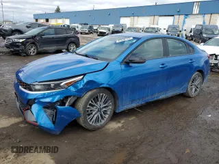 2022 Kia Forte GT-Line with VIN 3KPF54ADXNE428144, listed as a Copart auction lot 47639125 with 45,587 mi miles and Salvage Title. Bid and sale history available at carsss.com. Image 1.