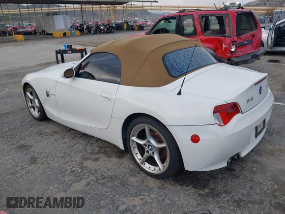 2007 BMW Z4 3.0si with VIN 4USBU53597LX02452, listed as a IAAI auction lot 41788102 with 196,971 mi miles and . Bid and sale history available at DreamBid. Image 3.