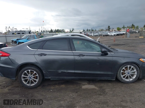 2019 Ford Fusion SE with VIN 3FA6P0HD3KR284679, listed as a IAAI auction lot 41925937 with 67,058 mi miles. Bid and sale history available at carsss.com. Image 13.
