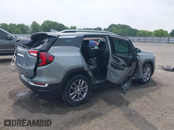 2023 GMC Terrain SLT z VIN 3GKALPEG9PL229000, wystawiony jako IAAI lot #42224089 z przebiegiem 36 557 mil mil oraz . Historia ofert i sprzedaży dostępna na DreamBid. Obrazek 4.