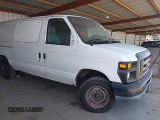 2010 Ford Econoline Cargo Commercial с VIN 1FTNE1EW0ADA96037, выставлен на аукционе IAAI как лот 42456306 с пробегом 155 805 миль миль и . История ставок и продаж доступна на DreamBid. Изображение 6.