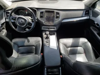 2016 Volvo XC90 T6 Momentum with VIN YV4A22PKXG1021117, listed as a Copart auction lot 63435185 with 113,994 mi miles and Clean title. Bid and sale history available at DreamBid. Image 8.