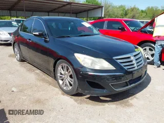 2013 Hyundai Genesis 3.8L with VIN KMHGC4DD9DU239485, listed as a IAAI auction lot 41930475 with 309,349 mi miles. Bid and sale history available at carsss.com. Image 1.