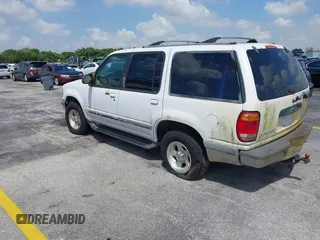 1998 Ford Explorer XLT z VIN 1FMZU32E1WUC16667, wystawiony jako IAAI lot #41935780 z przebiegiem 133 809 mil mil oraz . Historia ofert i sprzedaży dostępna na DreamBid. Obrazek 3.