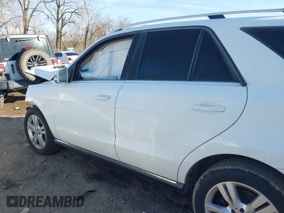 2014 Mercedes-Benz M 350 with VIN 4JGDA2EB2EA302665, listed as a IAAI auction lot 41539372 with 109,287 mi miles and . Bid and sale history available at DreamBid. Image 14.