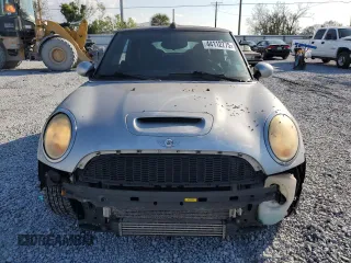 2010 MINI Convertible S z VIN WMWMS3C58ATY08775, wystawiony jako Copart lot #44112775 z przebiegiem 105 293 mil mil oraz Czysty tytuł • Clean title. Historia ofert i sprzedaży dostępna na DreamBid. Obrazek 5.