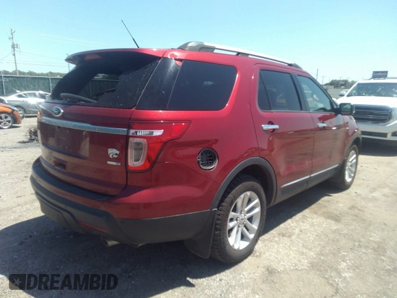 2014 Ford Explorer XLT z VIN 1FM5K8D85EGA87029, wystawiony jako IAAI lot #37168851 z przebiegiem 112 113 mil mil oraz . Historia ofert i sprzedaży dostępna na DreamBid. Obrazek 4.