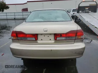 2002 Honda Accord LX z VIN 1HGCG16482A019354, wystawiony jako Copart lot #82333274 z przebiegiem 70 140 mil mil oraz Szkoda całkowita • Salvage title. Historia ofert i sprzedaży dostępna na DreamBid. Obrazek 6.