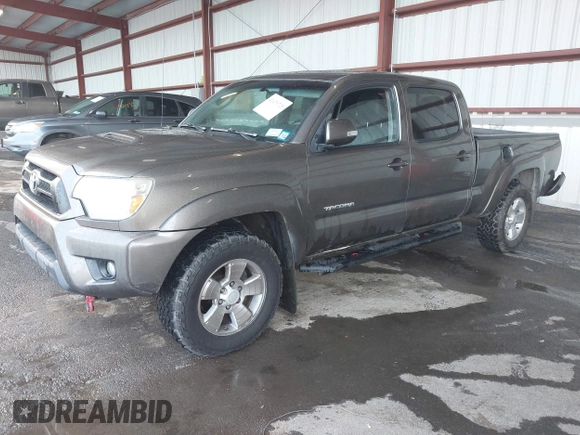 2014 Toyota Tacoma with VIN 3TMMU4FN4EM072128, listed as a IAAI auction lot 42479725 with 287,877 mi miles and . Bid and sale history available at DreamBid. Image 17.