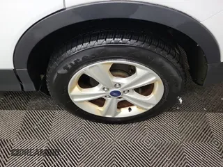 2016 Ford Escape SE с VIN 1FMCU9GX0GUB00929, выставлен на аукционе IAAI как лот 42503267 с пробегом 95 079 миль миль и . История ставок и продаж доступна на DreamBid. Изображение 11.