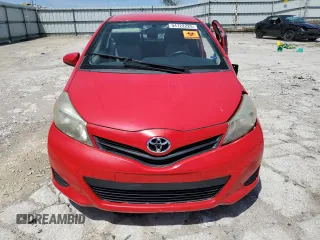 2012 Toyota Yaris L z VIN JTDJTUD36CD518179, wystawiony jako Copart lot #54722225 z przebiegiem 80 122 mil mil oraz Szkoda całkowita • Salvage title. Historia ofert i sprzedaży dostępna na DreamBid. Obrazek 5.